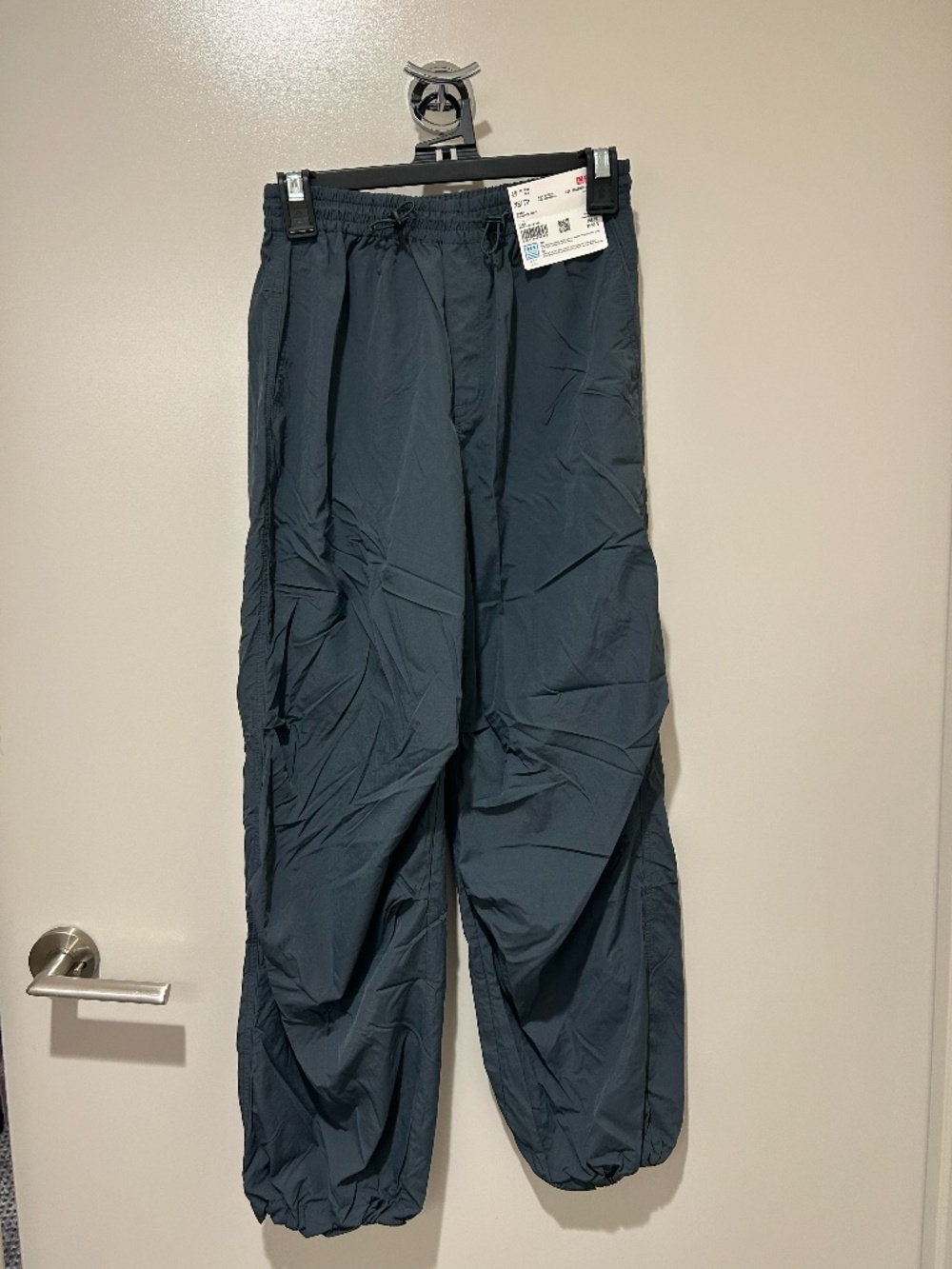 Uniqlo Parachute Cargo Pants